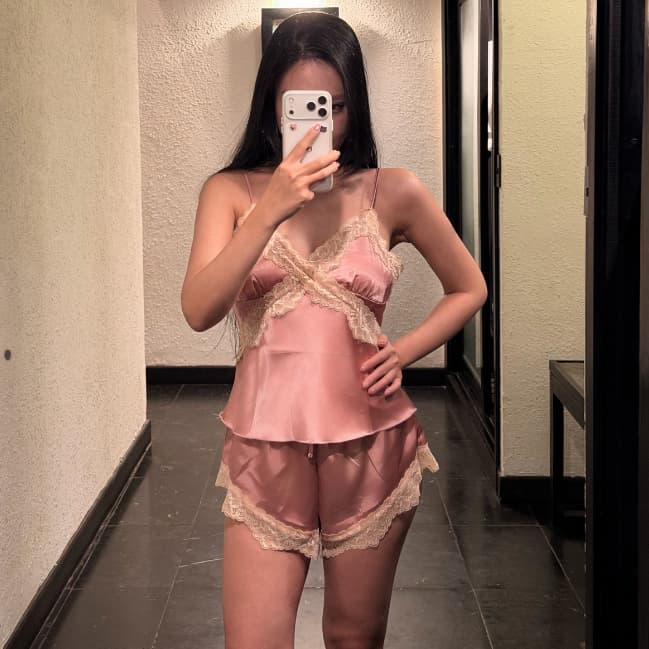 Pearl Set Hồng Đỗ — satin phối ren — ảnh 4