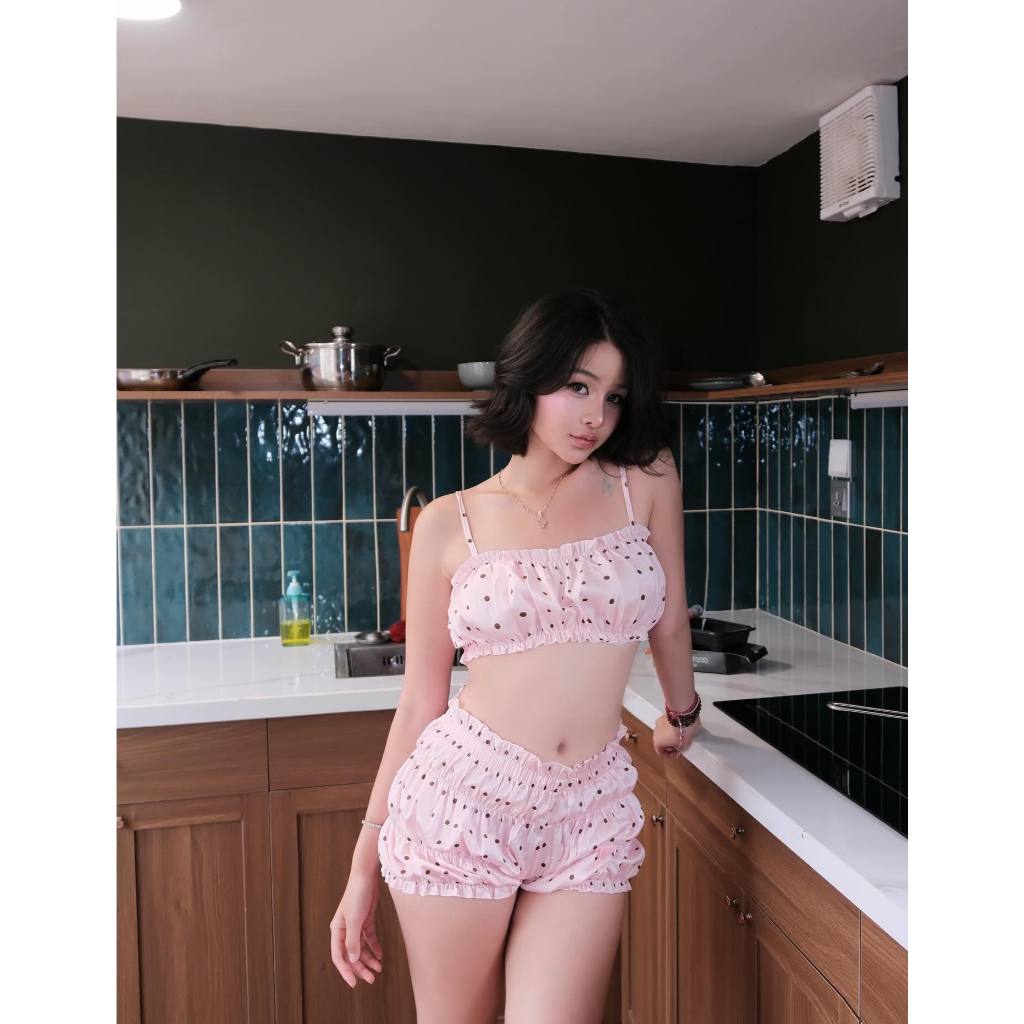 DOLLY DOT SET  ngọt như một viên kẹo dâu  của nhà Mây Meo