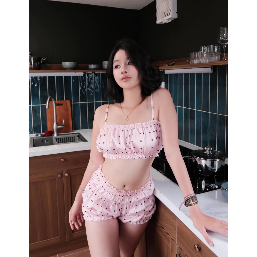 DOLLY DOT SET  ngọt như một viên kẹo dâu  của nhà Mây Meo